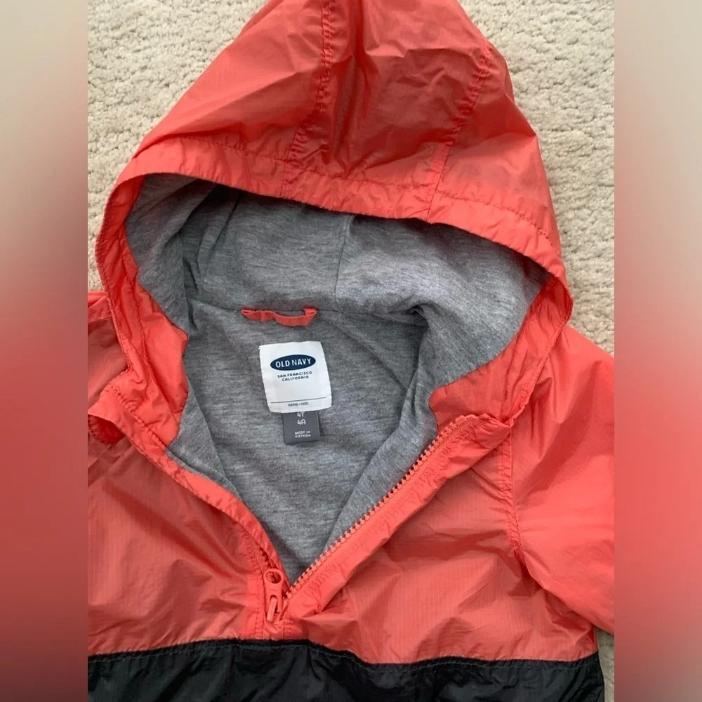 Old Navy Size 4T Lightweight Rain Coat Windbreaker Jacket